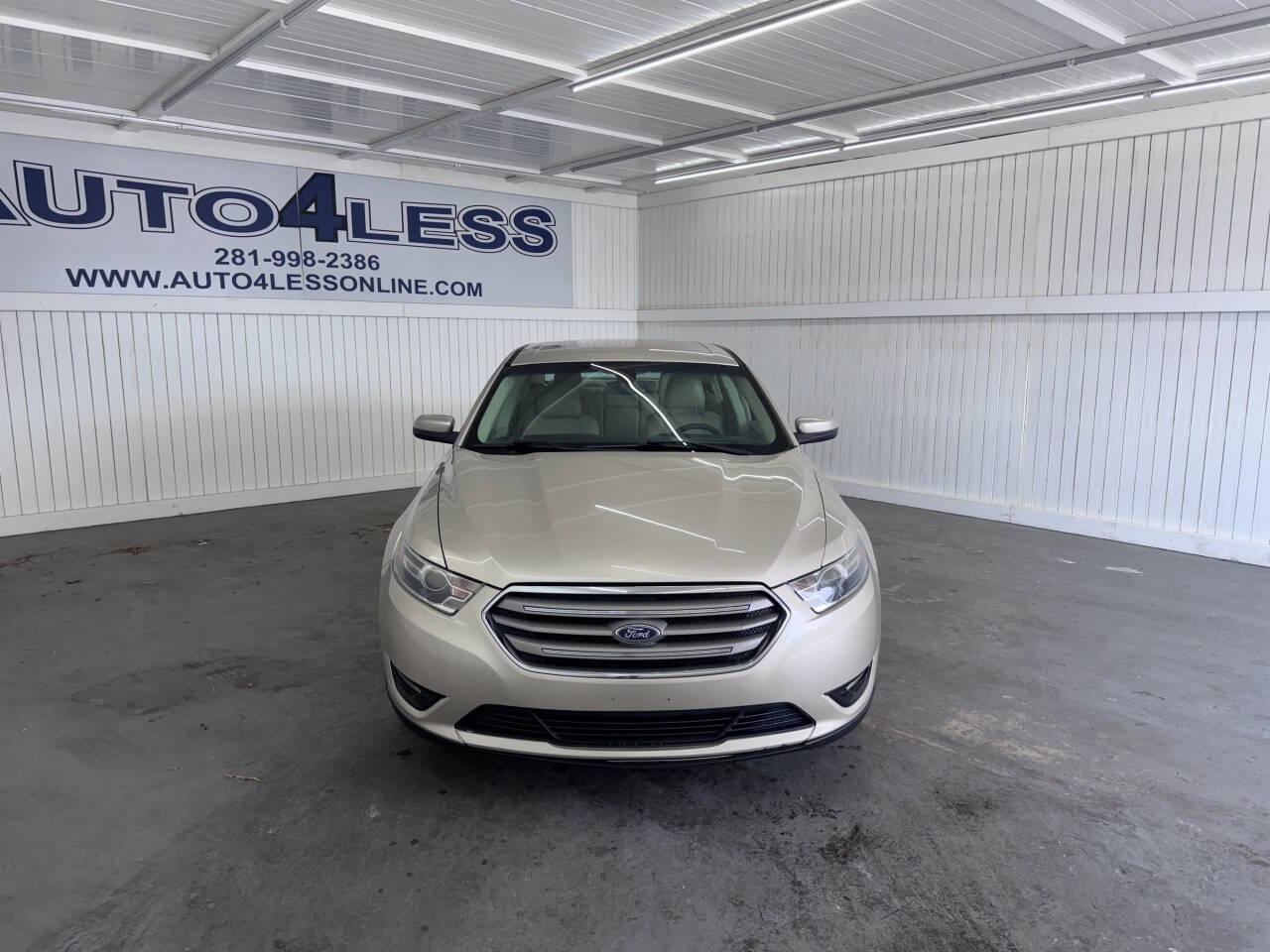 Gold 2018 Ford Taurus SEL SEL 4dr Sedan 2
