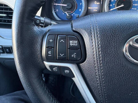 2017 Toyota Sienna XLE Premium 7-Passenger