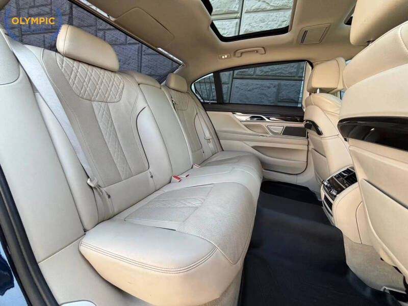 2016 BMW 7 Series 740i