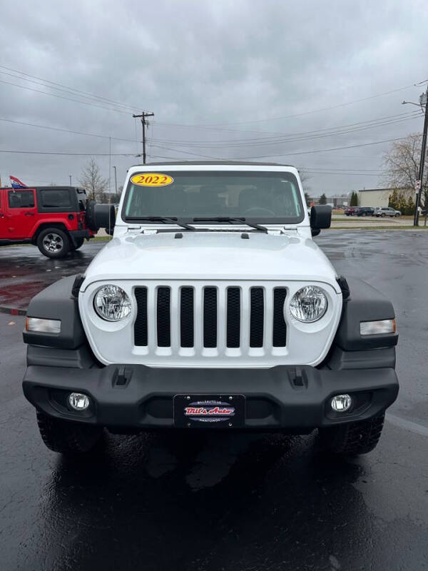 2022 Jeep Wrangler Sport photo 4