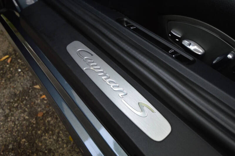 2025 Porsche 718 Cayman S