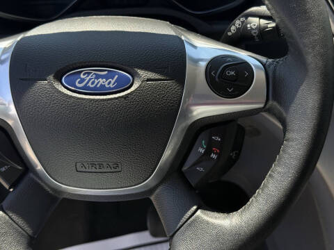 2017 Ford C-MAX Energi SE