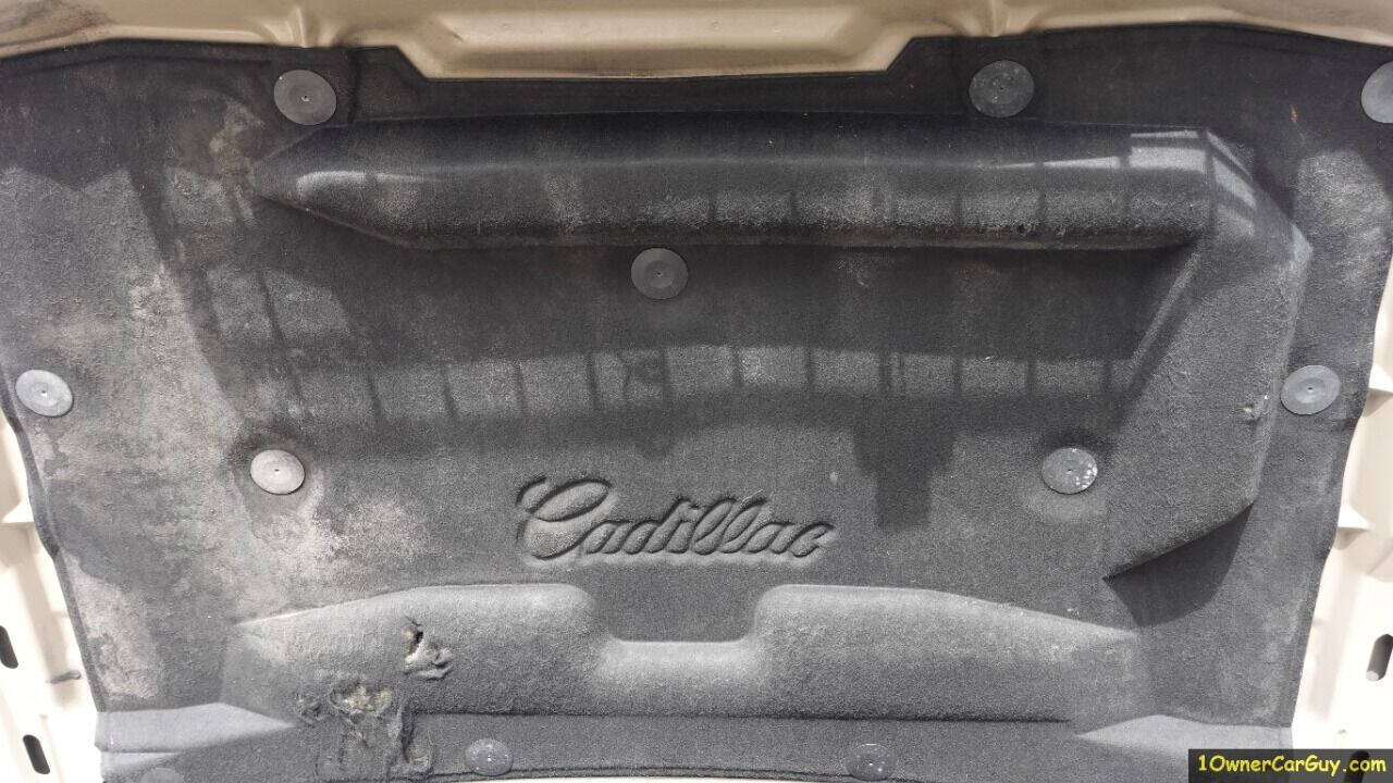 Gold 1994 Cadillac DeVille Base 4dr Sedan 51