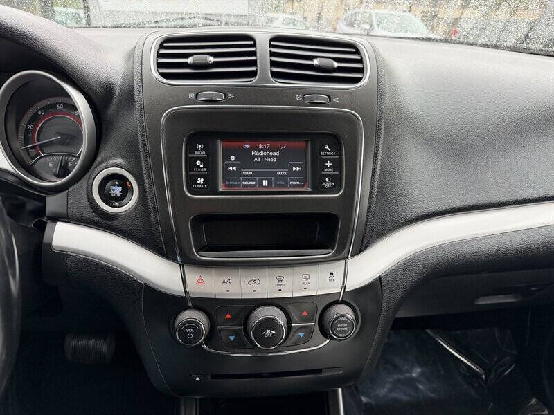 2019 Dodge Journey SE
