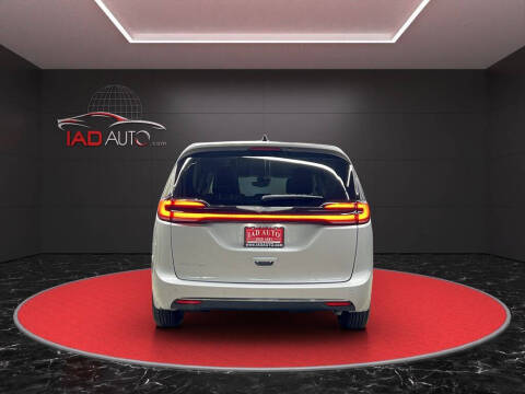 2024 Chrysler Pacifica Touring L