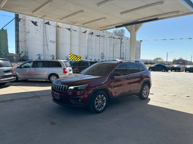 2019 Jeep Cherokee for sale at Kansas Auto Sales in Ulysses, KS