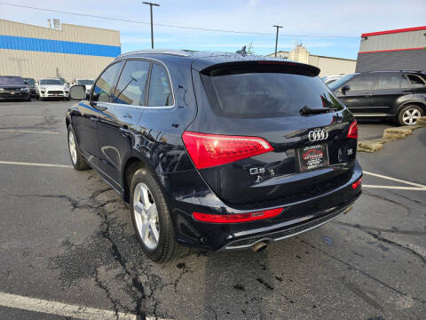 2012 Audi Q5 3.2 quattro Premium Plus