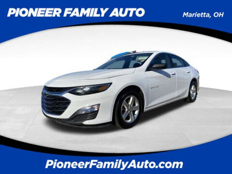 2022 Chevrolet Malibu for sale at Pioneer Family Preowned Autos of WILLIAMSTOWN in Williamstown WV