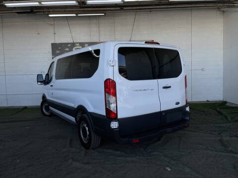 2017 Ford Transit