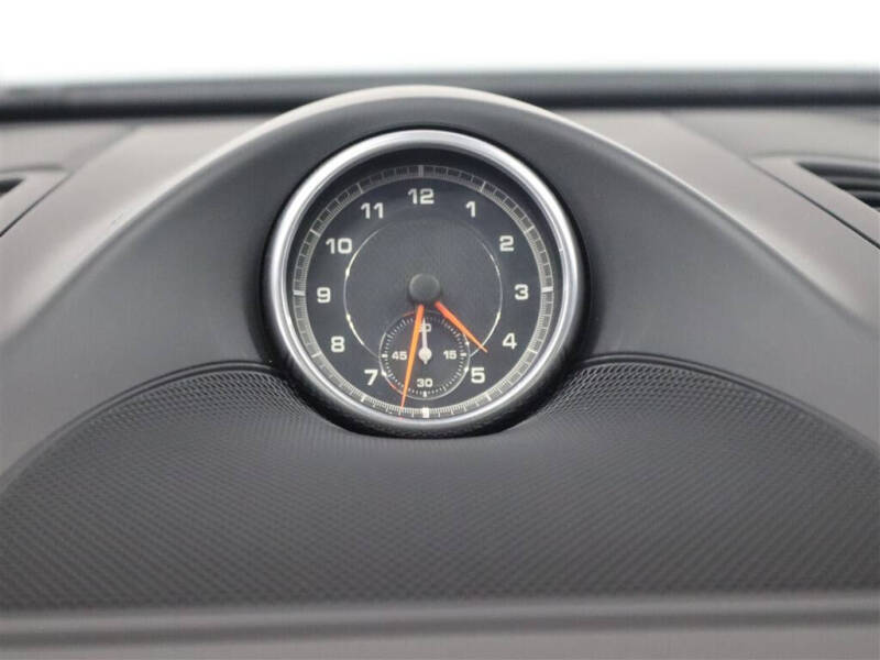 2018 Porsche Cayenne Platinum Edition