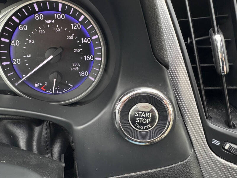 2015 Infiniti Q50 Premium