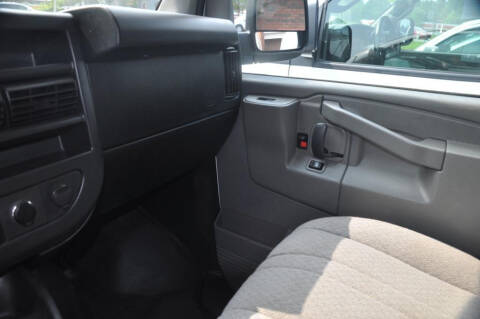 2017 Chevrolet Express 2500