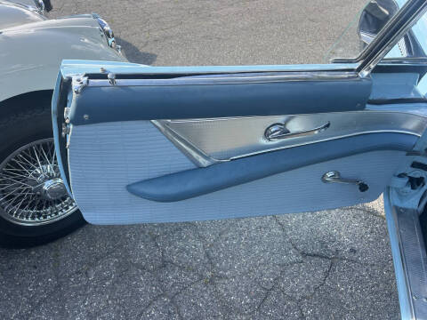 1957 Ford Thunderbird