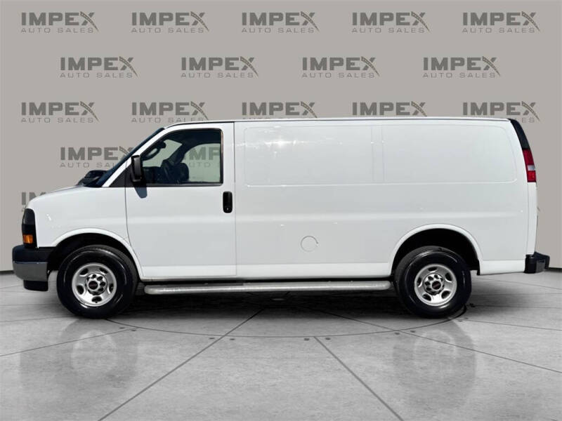 2023 GMC Savana 2500