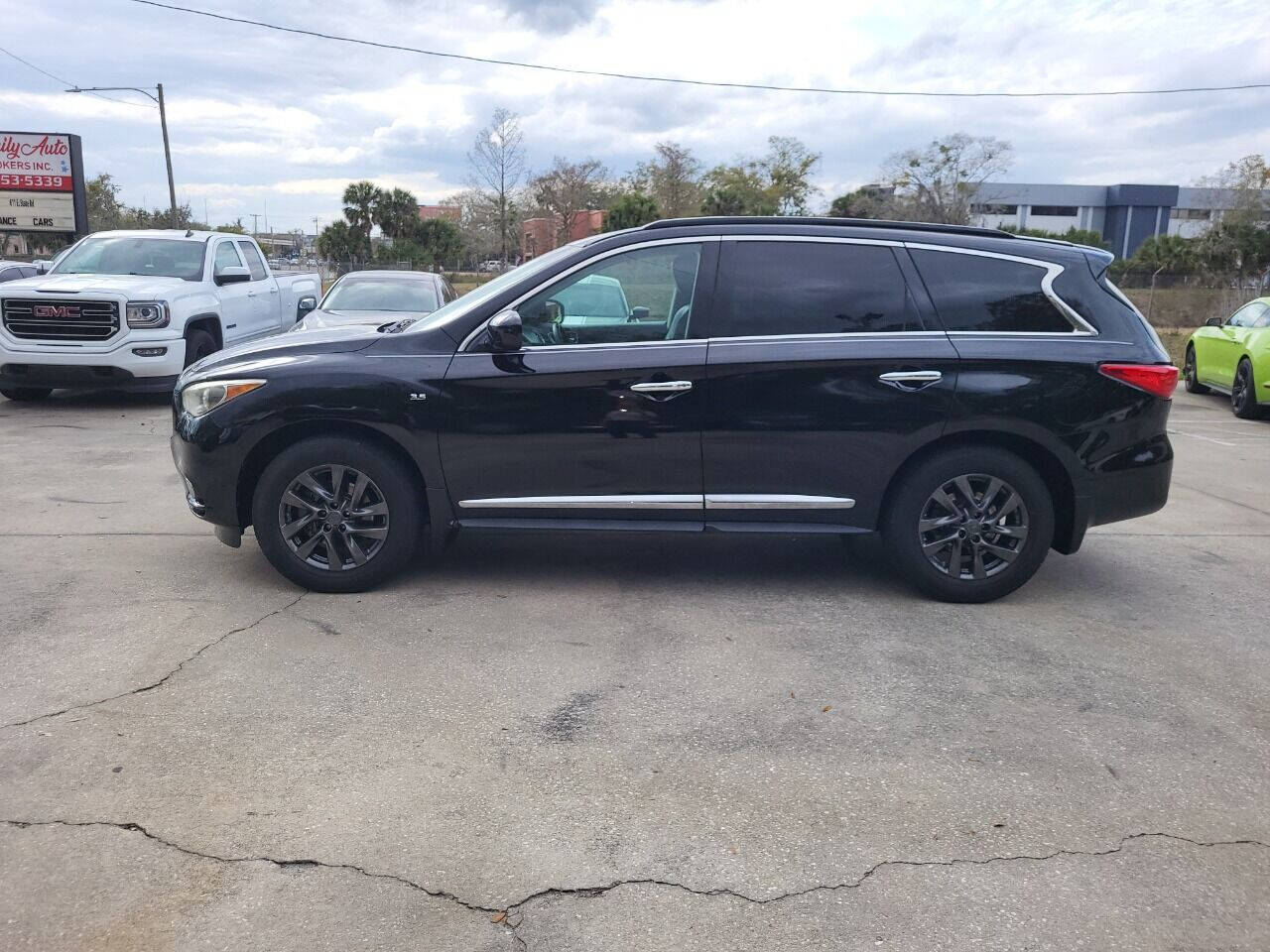 2014 INFINITI QX60 for sale at FAMILY AUTO BROKERS in Longwood, FL