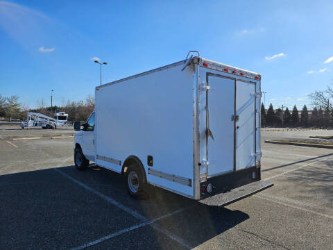 2011 Ford E-Series E-350 SD