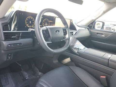 2025 Infiniti QX80 Pure