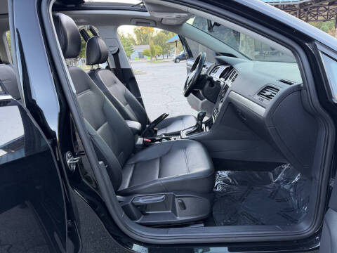 2015 Volkswagen Golf SportWagen TDI SE