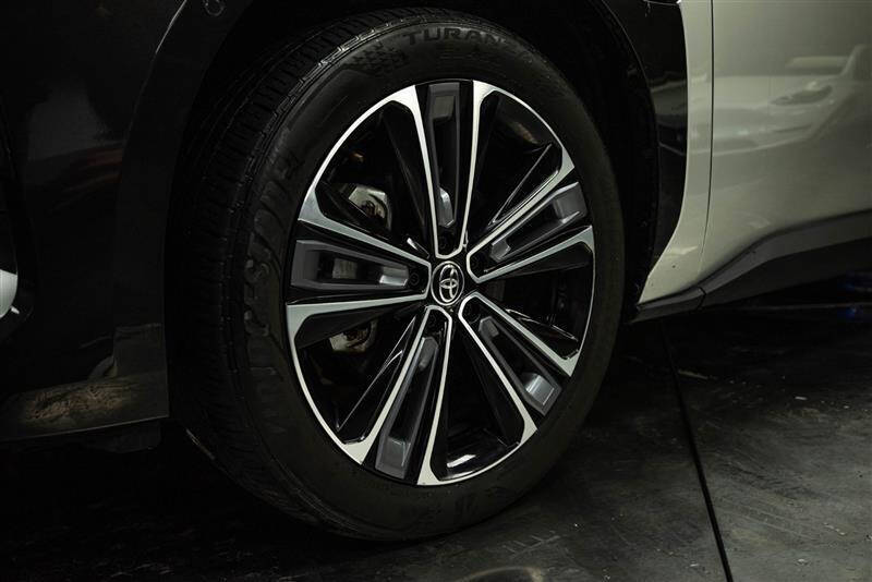 2024 Toyota bZ4X Limited