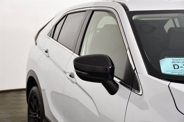 2023 Mitsubishi Eclipse Cross LE