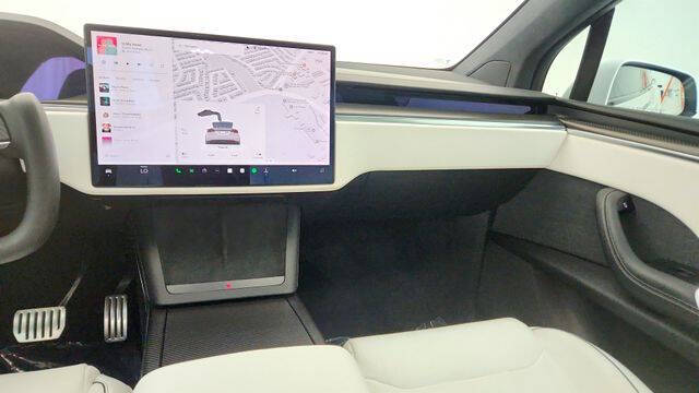 2022 Tesla Model X Plaid