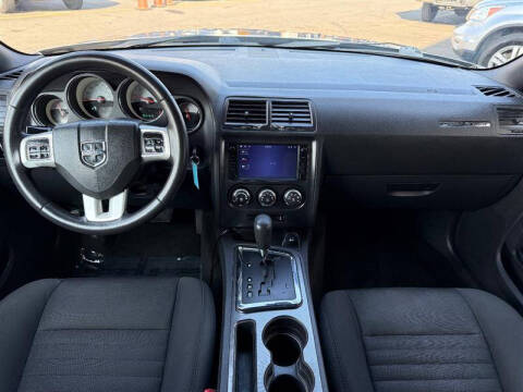 2014 Dodge Challenger SXT