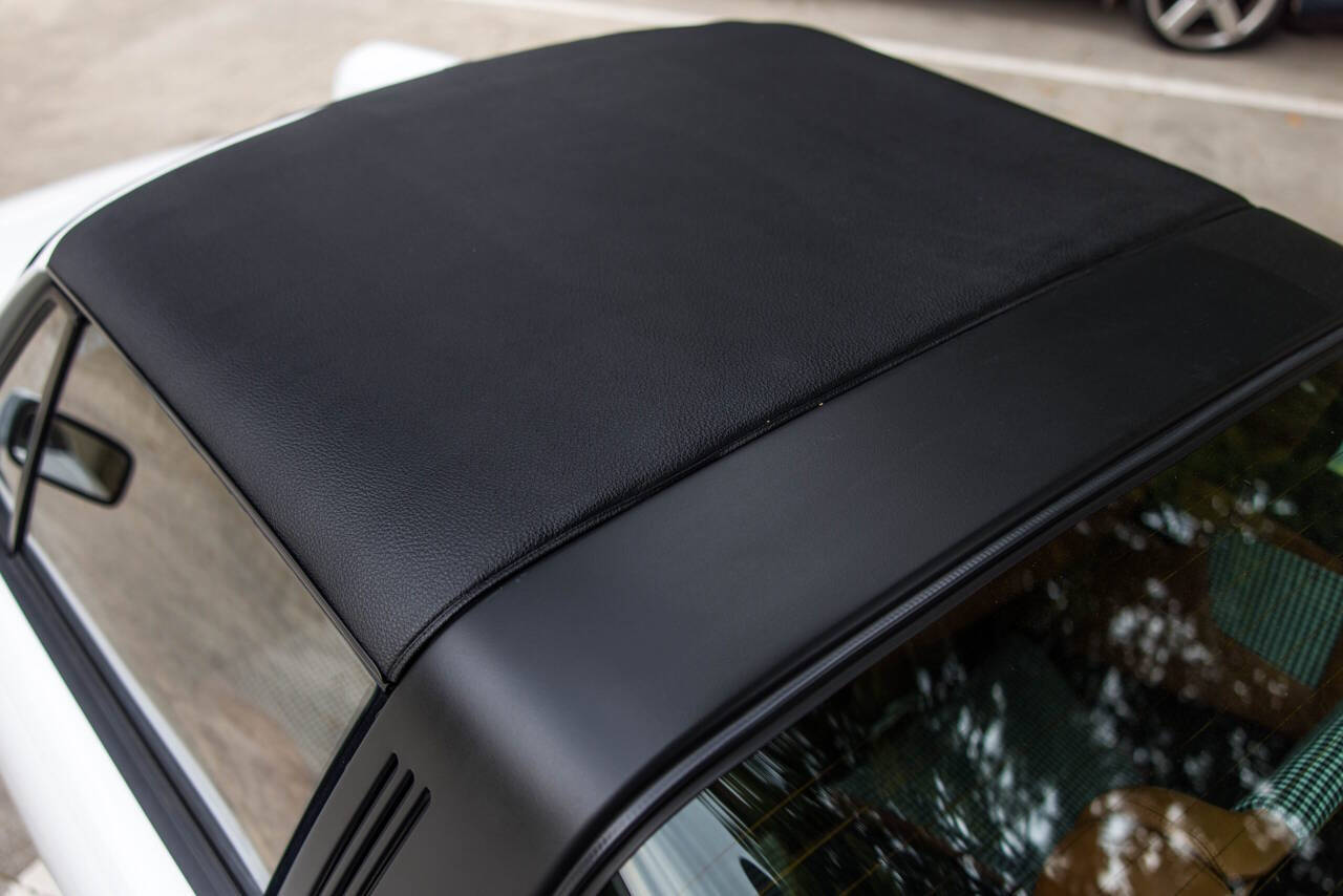 1977 Porsche 911 34