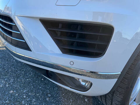 2017 Volkswagen Touareg V6 Executive