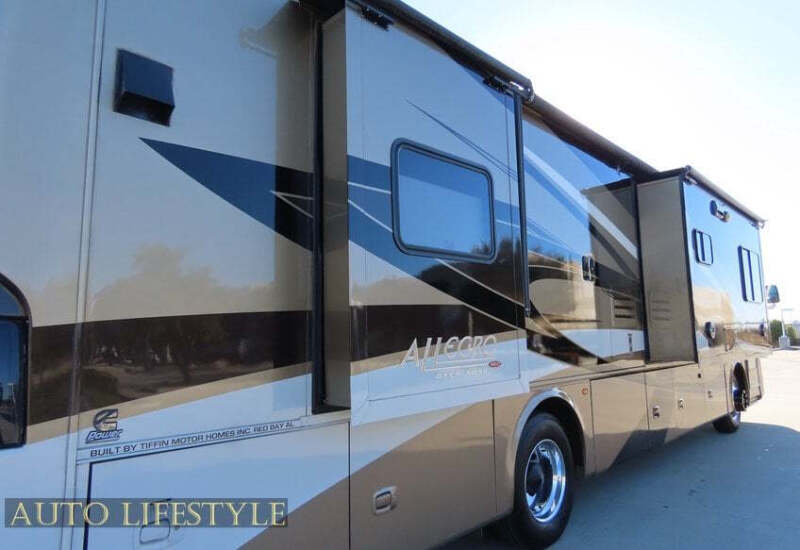 2010 Freightliner MH Chassis