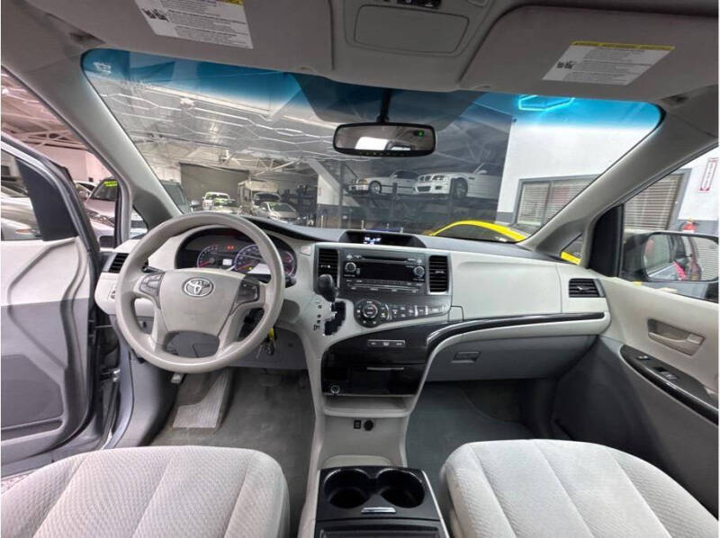 2013 Toyota Sienna