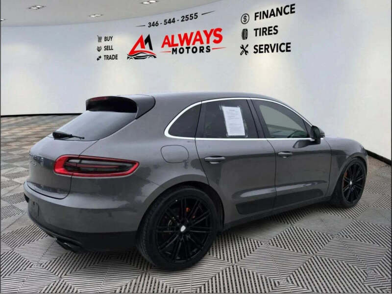 2015 Porsche Macan S