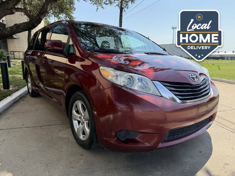 2014 Toyota Sienna LE