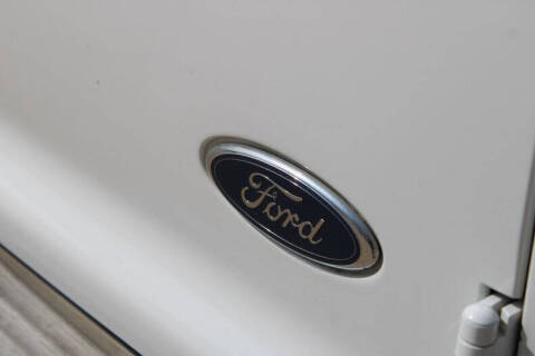 2005 Ford Excursion Eddie Bauer