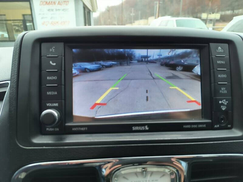 2014 Chrysler Town and Country Touring