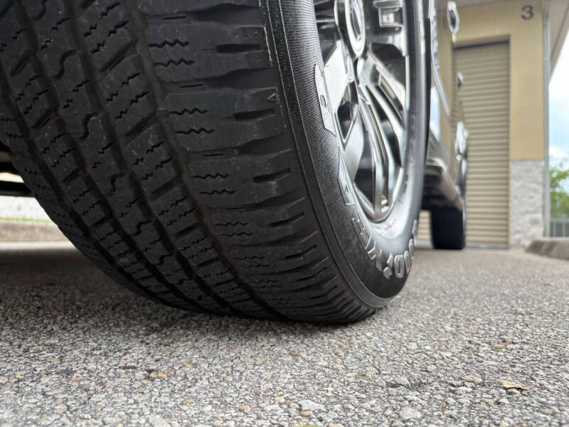 2017 Nissan Titan Platinum Reserve