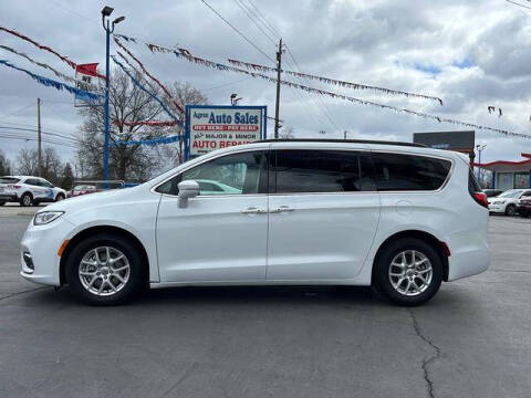 2022 Chrysler Pacifica Touring L