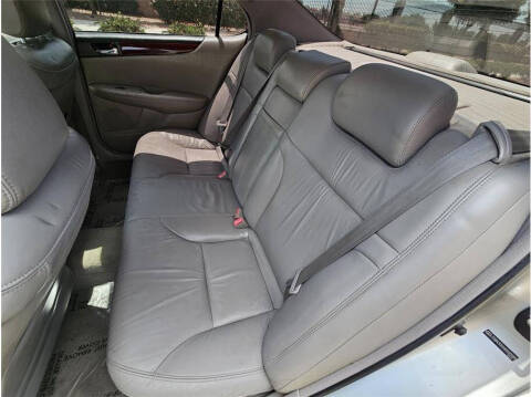 2004 Lexus ES 330