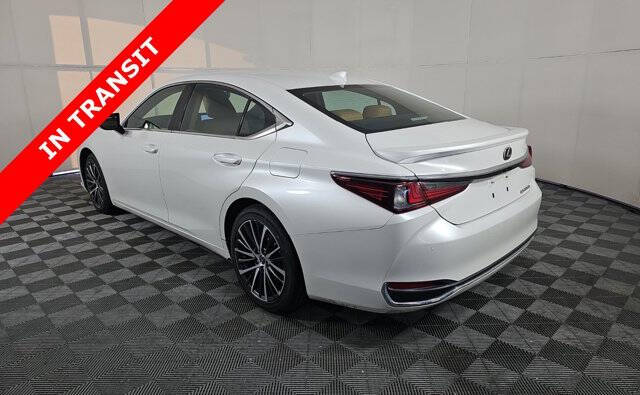 2023 Lexus ES 300h