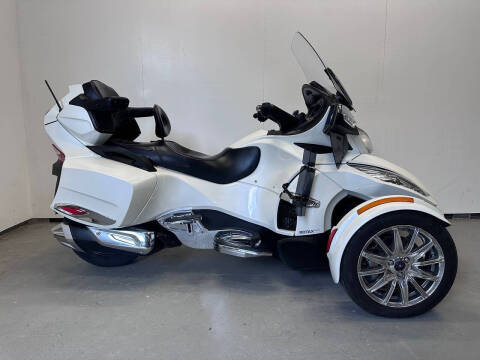 2016 Can-Am Spyder RT SE6
