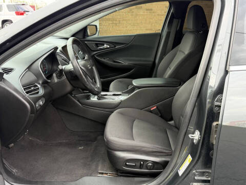 2017 Chevrolet Malibu LT