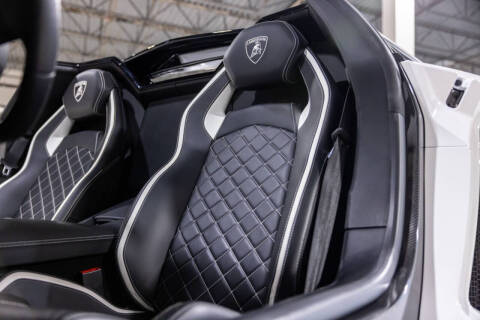 2019 Lamborghini Aventador LP 740-4 S