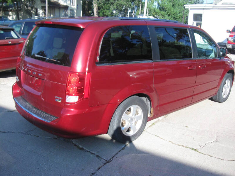 2011 Dodge Grand Caravan Crew