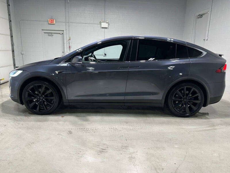 2019 Tesla Model X Standard Range