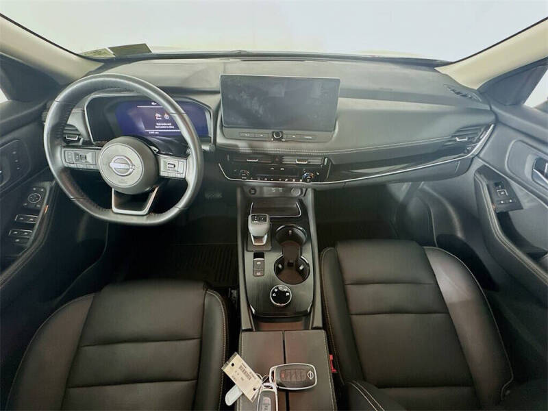 2024 Nissan Rogue SL