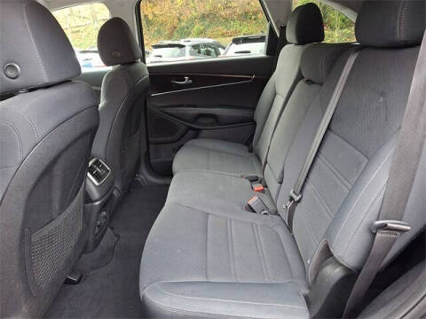 2019 Kia Sorento LX V6