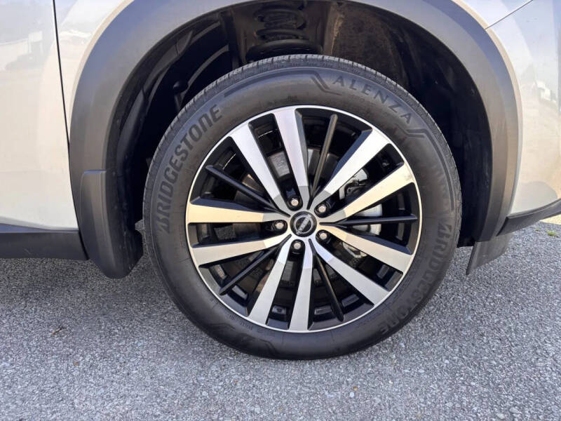 2024 Nissan Pathfinder Platinum