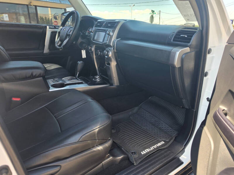 2017 Toyota 4Runner SR5