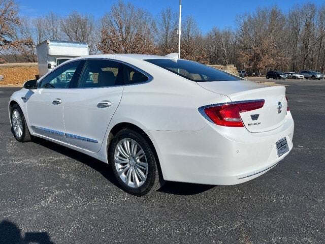 2018 Buick LaCrosse 12