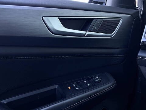 2025 Volkswagen Atlas Cross Sport SE 4Motion