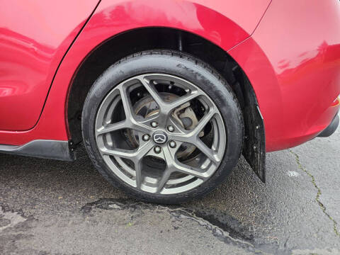 2017 Mazda MAZDA3 Touring 2.5